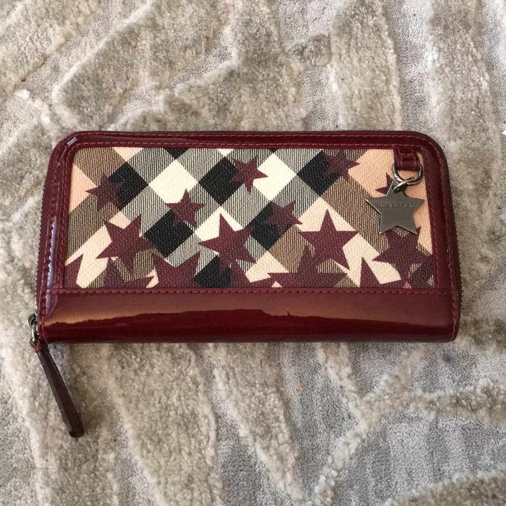 Burberry star wallet